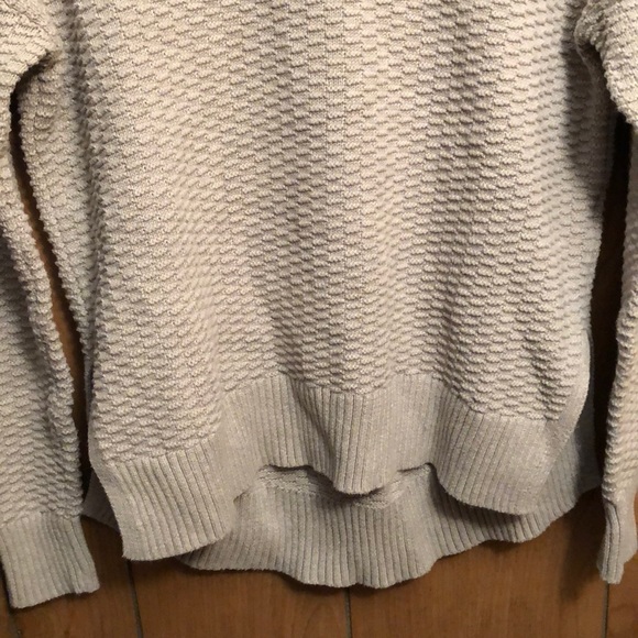 Sweater - Picture 2 of 8